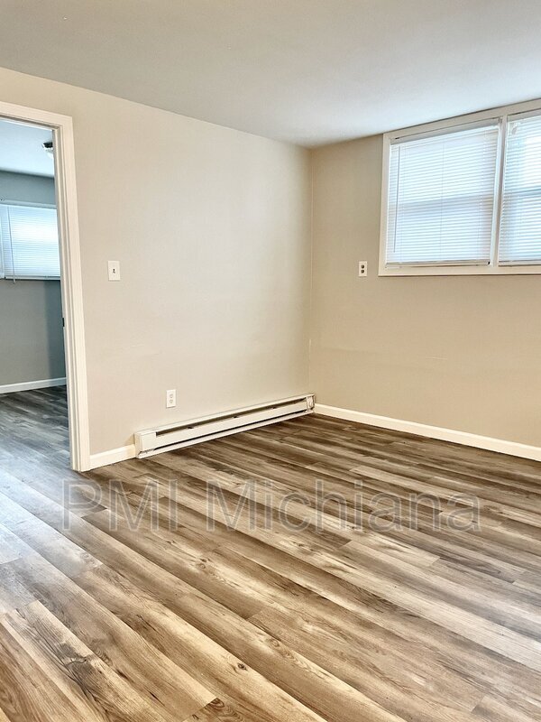 Building Photo - 2130 Lathrop St