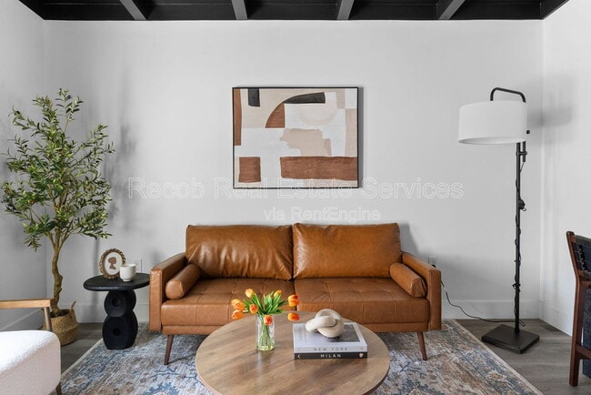 Building Photo - 2722 Nye St