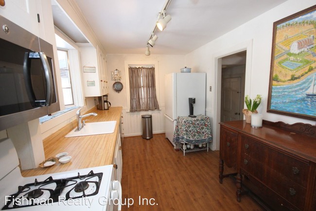 Building Photo - 4 br, 2 bath House - 6 Kendall Lane