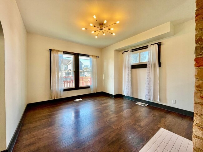 Foto del edificio - 28 N Princeton Ave