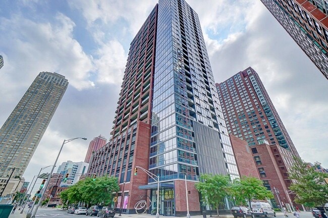 Building Photo - 389 Washington St