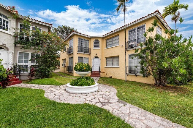 Building Photo - 39 Sidonia Ave