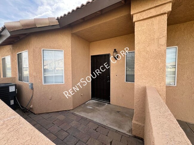 Building Photo - 2 Bedroom Two Story Town Home for Rent in ...