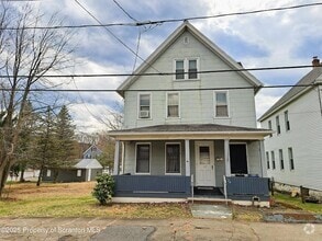 Building Photo - 124 Masters St