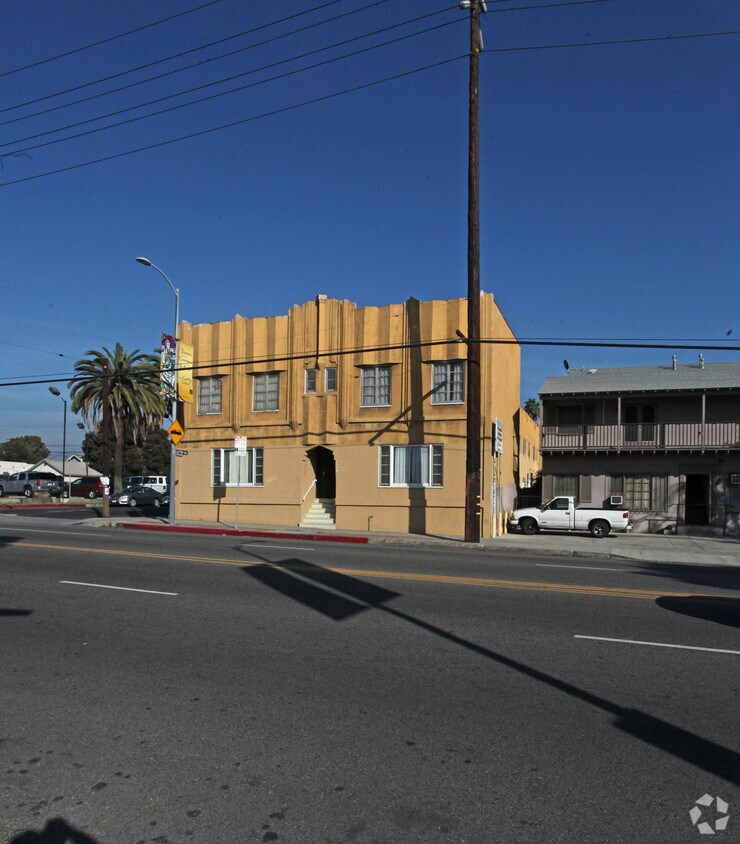 Foto del edificio - 1558 Hillhurst