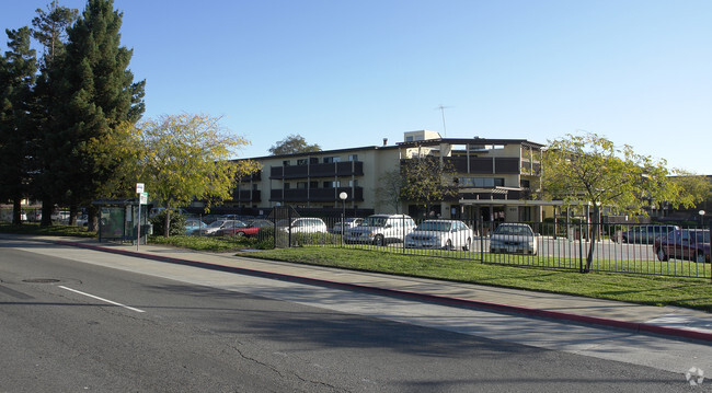 Foto del edificio - Eden Lodge