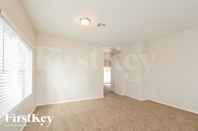 Foto del edificio - 11614 W Harrison St