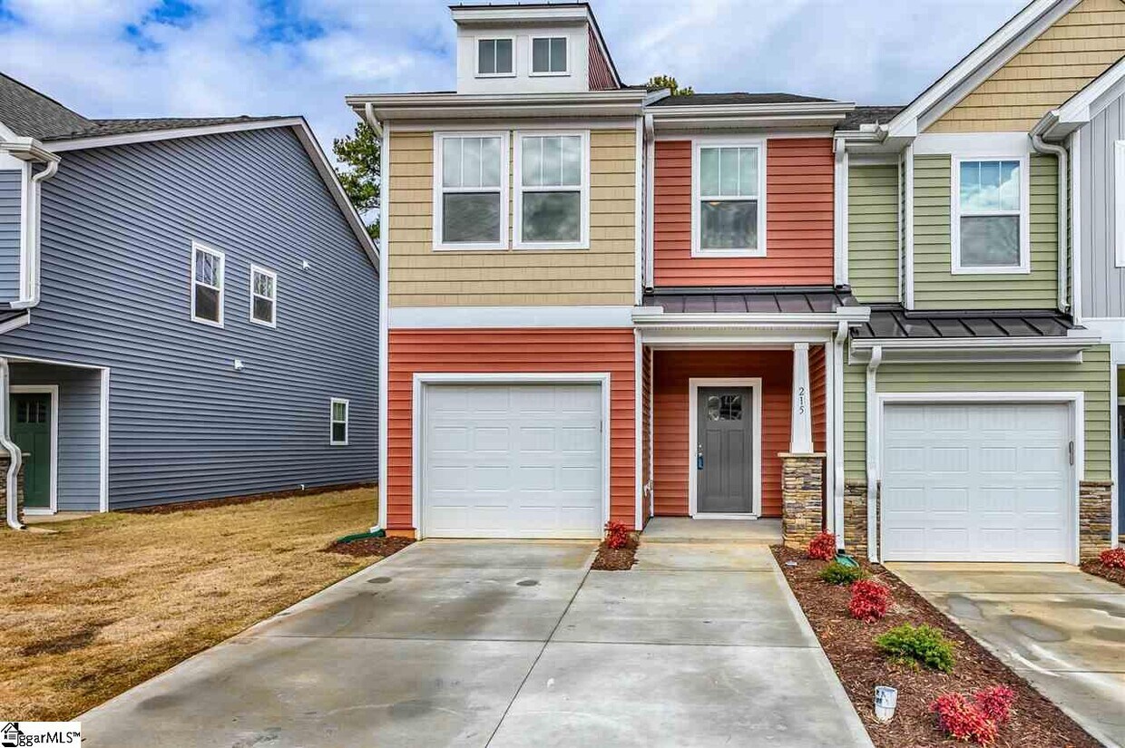 215 Keaton Ct, Spartanburg, SC 29301 Condo for Rent in Spartanburg