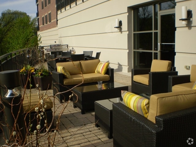 Outdoor Area - 301 Riverwalk Place
