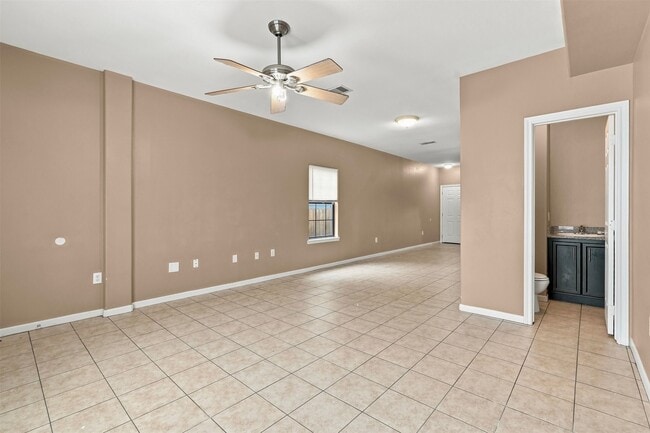 Building Photo - 1718 Roxella St