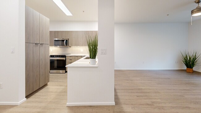 Interior Photo - Island Square