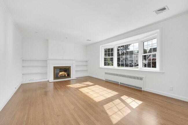Foto del edificio - 87 Stebbins Ave