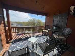 Building Photo - 193 Avondale Dr