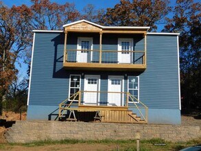 Building Photo - 629-701 Poplar St