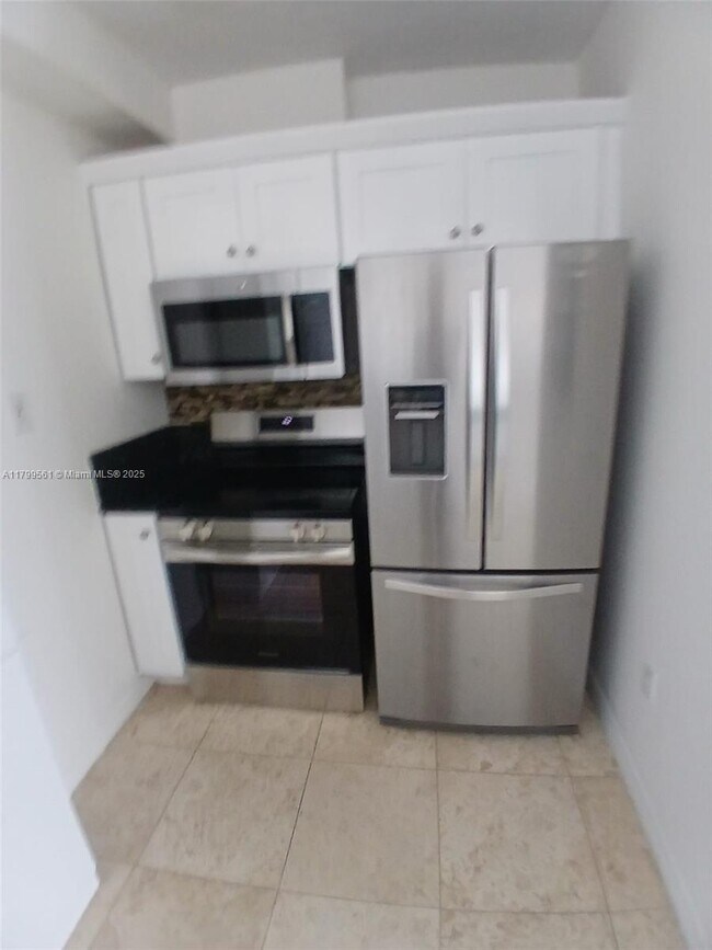 Foto del edificio - 425 NE 30th St