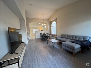 Building Photo - 8109 Greenbush Dr