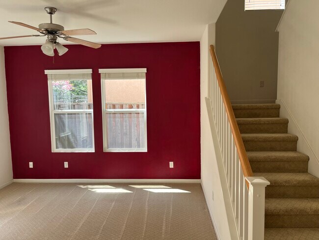 Foto del edificio - 3336 Chartwell St