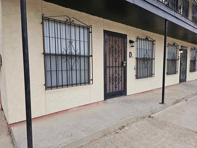 Building Photo - 3019 Corpus Christi St