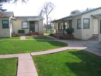 Primary Photo - 1207-1223 Flower St