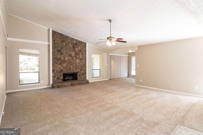 Foto del edificio - 531 Woodknoll Ct