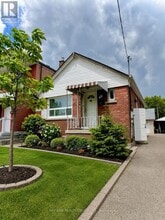 Building Photo - 32 Belgravia Ave