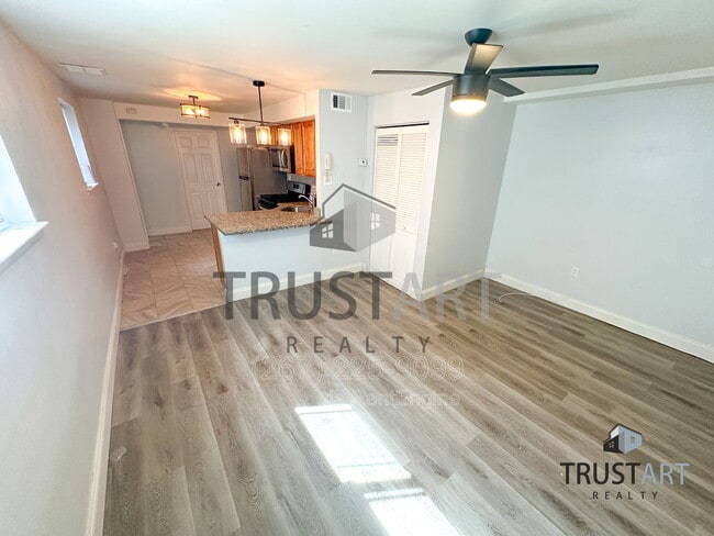 Building Photo - 9712 Bustleton Ave