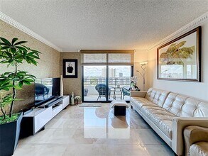 Building Photo - 500 Three Islands Boulevard