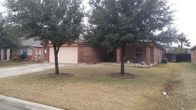 Photo - 413 Peaceful Haven Way (Hutto, TX) House