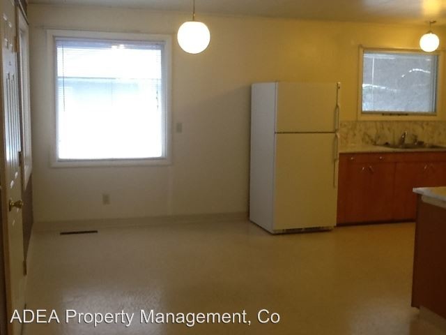 Building Photo - 3 br, 1 bath Apartment - 311 33rd Avenue