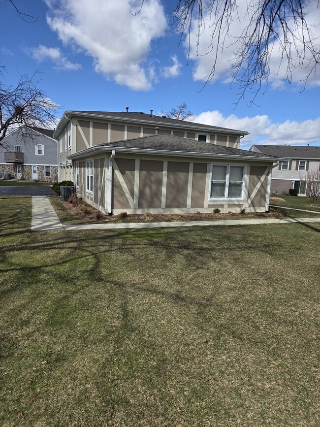Building Photo - 286 Nantucket Harbor