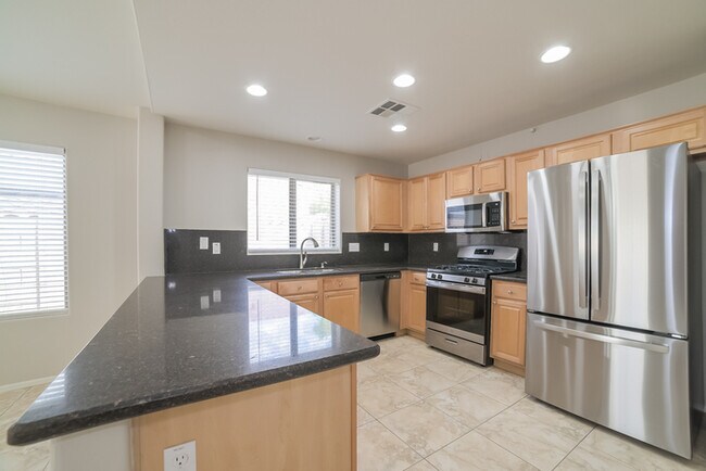Foto del edificio - 6518 W Red Fox Rd