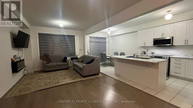 Building Photo - 48 Littlewood Dr