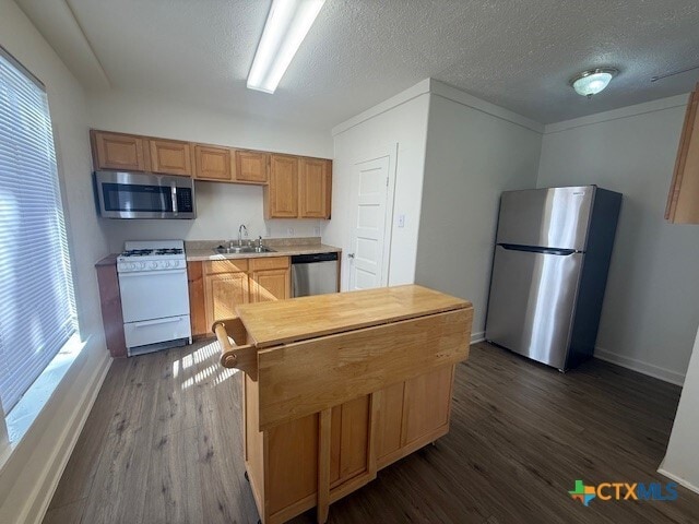 Foto del edificio - 527 W San Antonio St