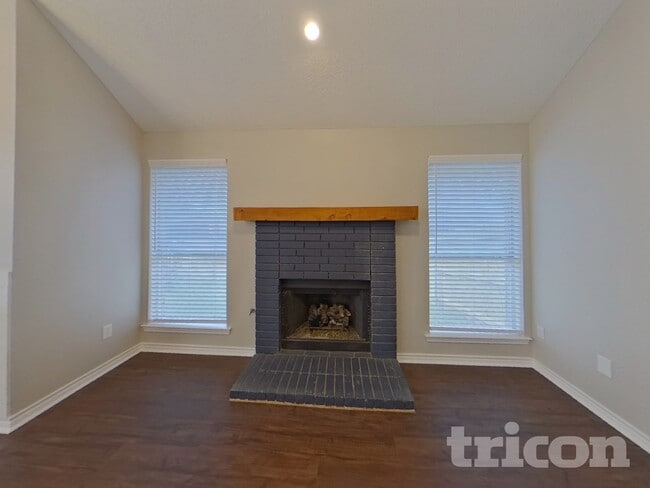 Building Photo - 6910 Montego Dr