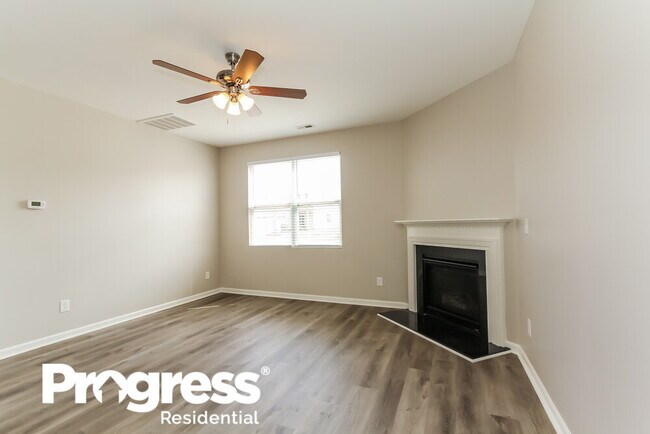 Foto del edificio - 9202 Cotton Gum Rd