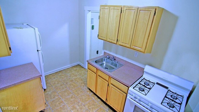 Building Photo - 1629 Walton Ave