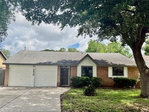 Building Photo - 5838 Ludington Dr