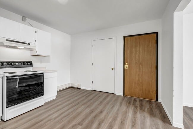 Interior Photo - Wild Grove Apartments - 702 NICC