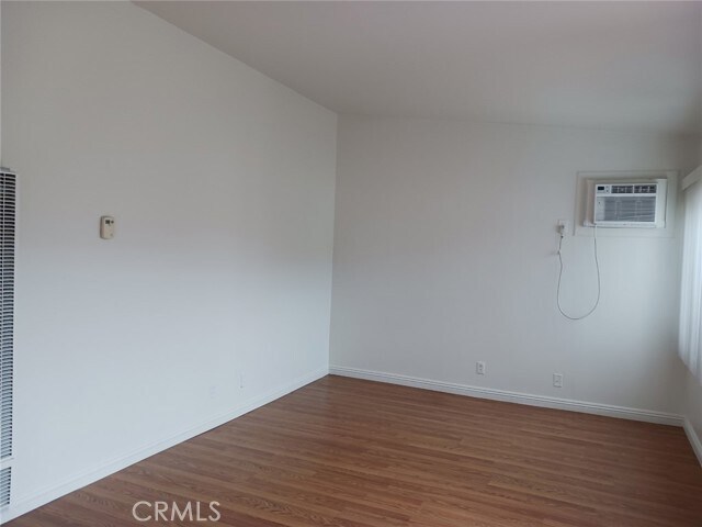 Foto del edificio - 6556 Chalet Dr