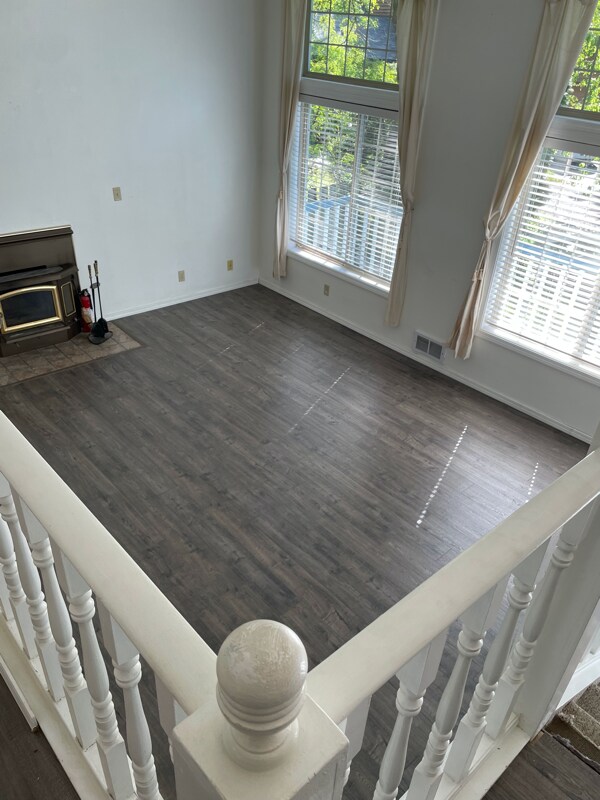 Foto del edificio - 530 NW Carolyn Ln