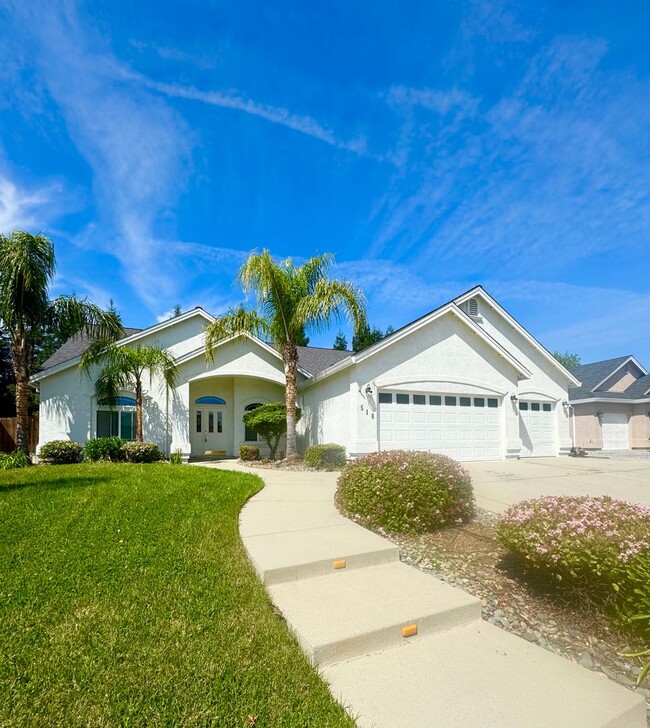 Building Photo - 518 Castenda Dr