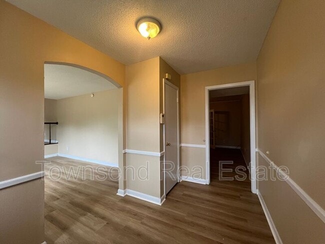 Foto del edificio - 6458 Easthampton Rd