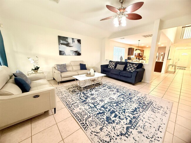 Foto del edificio - 4615 Pin Oak Creek Ln