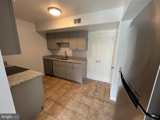 Foto del edificio - 3689 Persimmon Cir