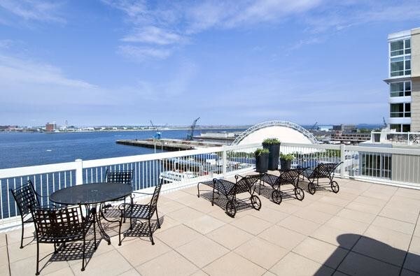 Building Photo - 1 Park Ln