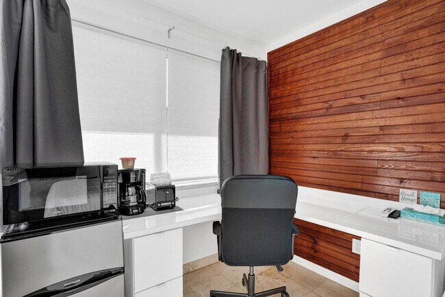 Foto del edificio - 3215 NE 7th St