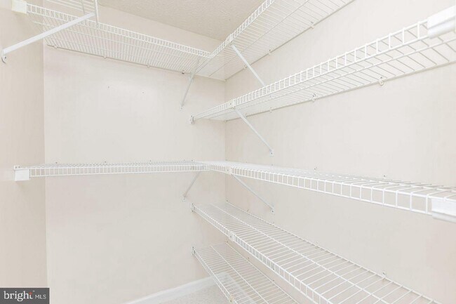 Foto del edificio - 7304 Hidden Cove