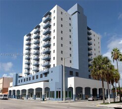 Building Photo - 420 SW 12th St