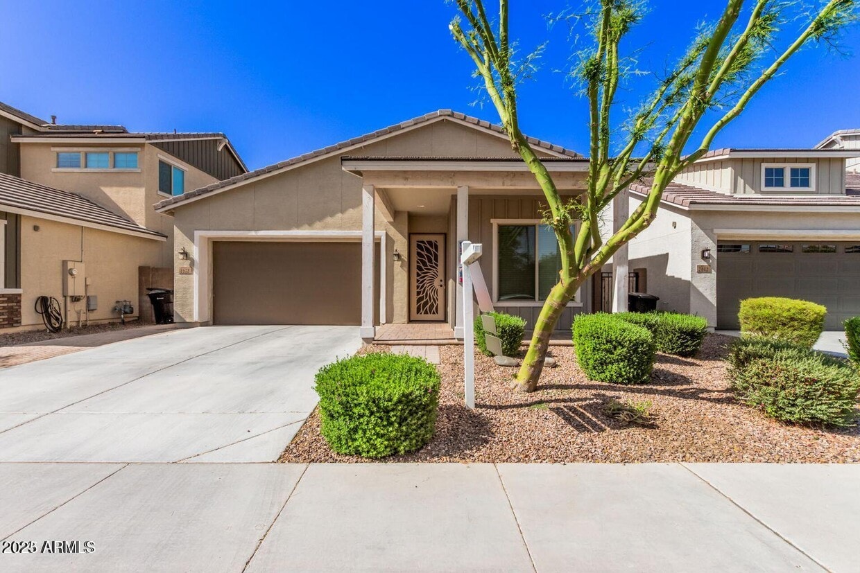 Foto principal - 2072 E Lantana Dr