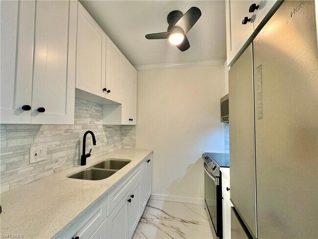 Foto del edificio - 473 12th Ave S